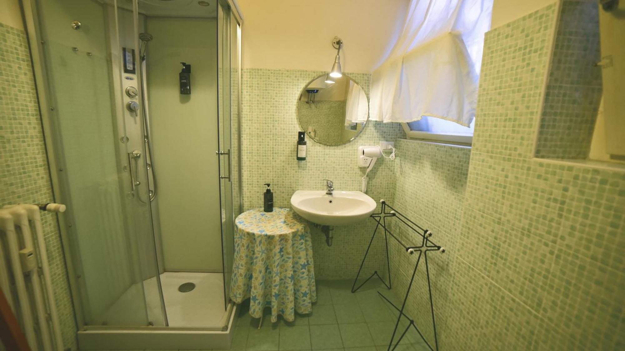Barcolana Lodge - Hostel Trieste Esterno foto