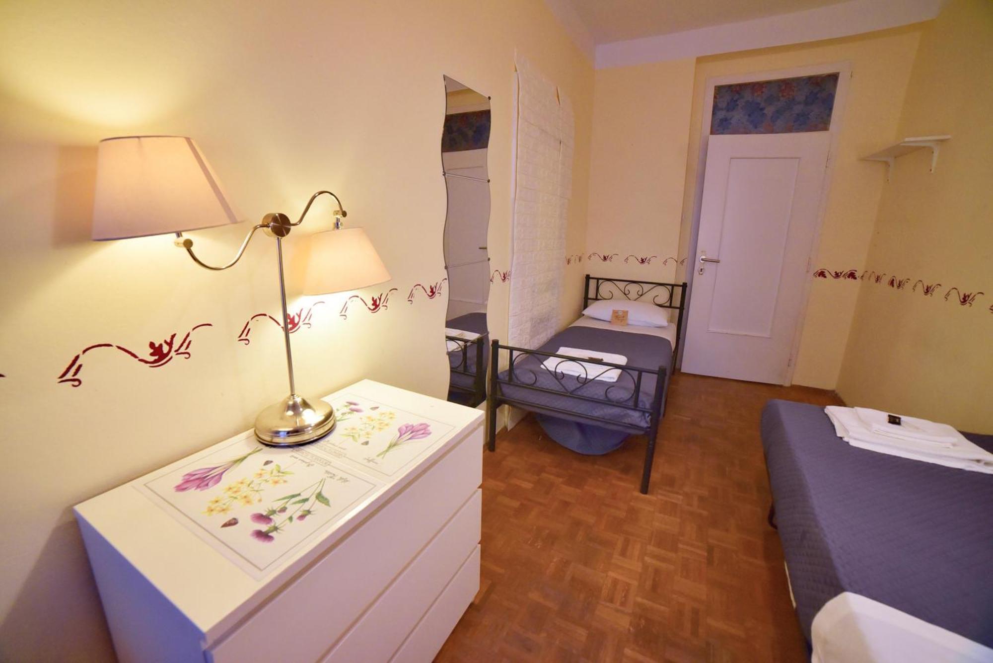 Barcolana Lodge - Hostel Trieste Esterno foto